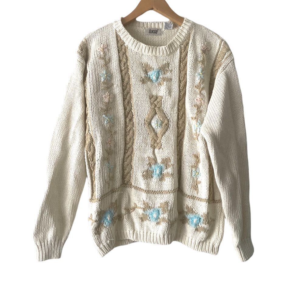 Vintage Lucia size Small Women’s Floral Embroidered Long Sleeve Sweater